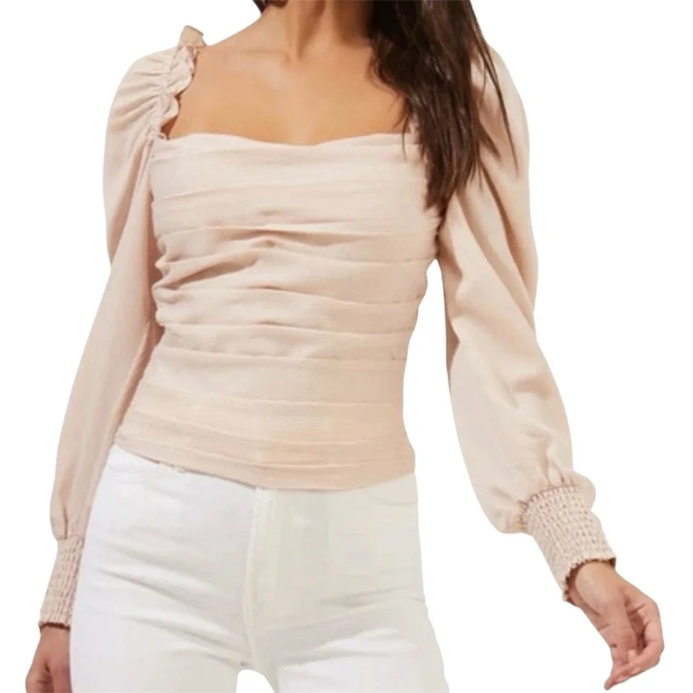 ASTR The Label Small Blush Square Neck Puff Sleeve Ruched Smocked Top‎ NEW